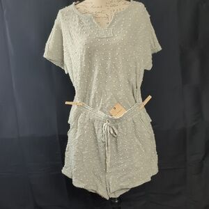Stylish Gray Knit Shorts Set
